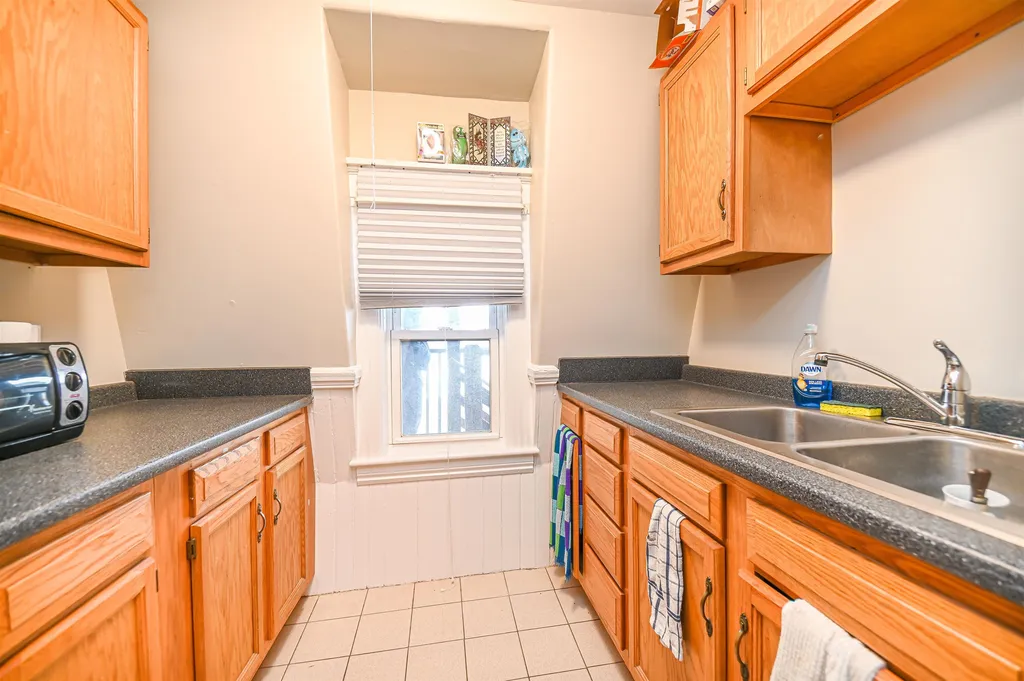 817 Clay Street Manchester NH 03103