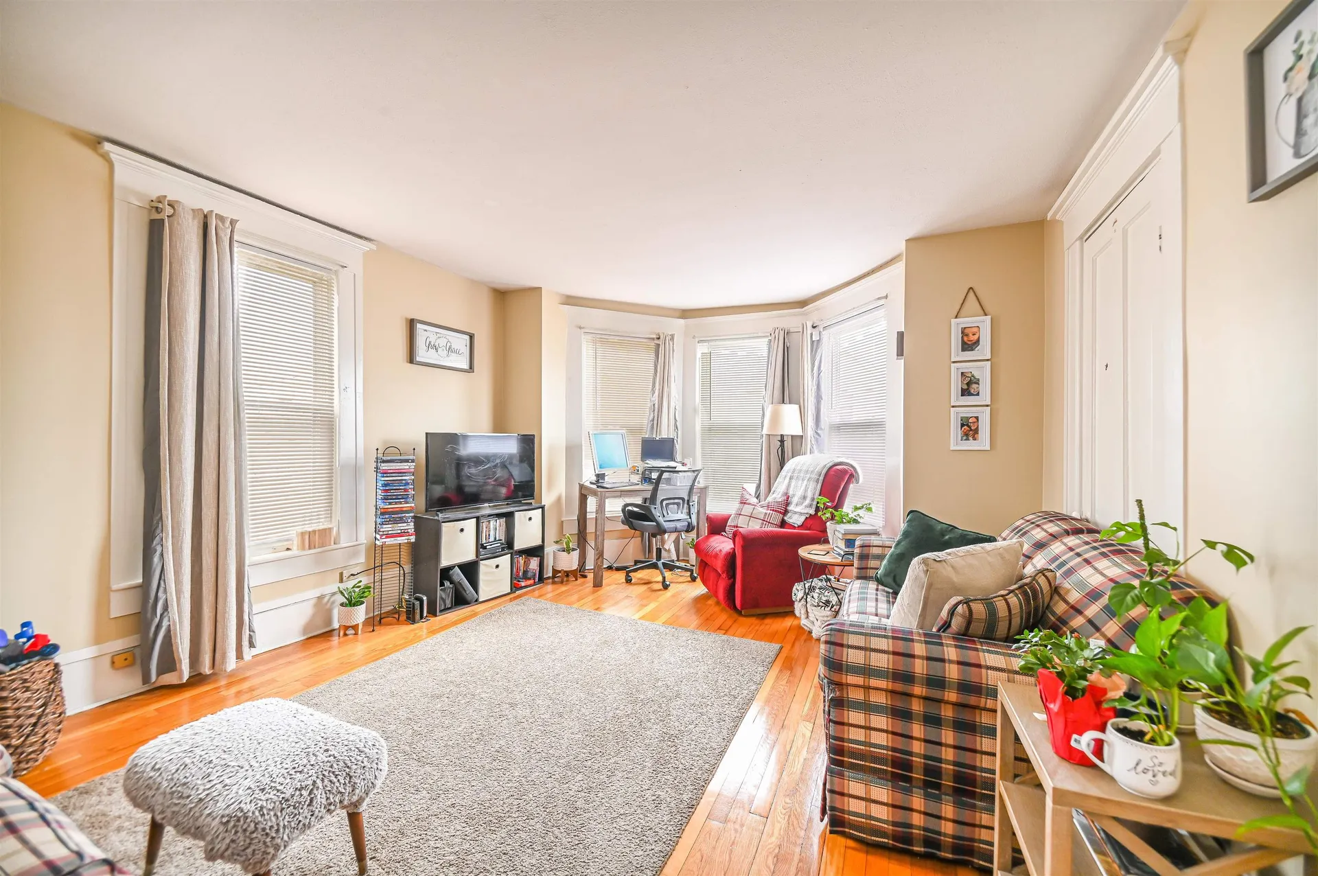 817 Clay Street Manchester NH 03103