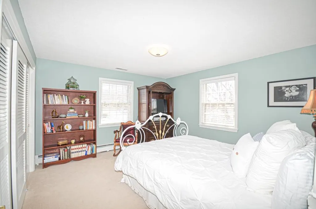 130 Steinmetz Drive Manchester NH 03104