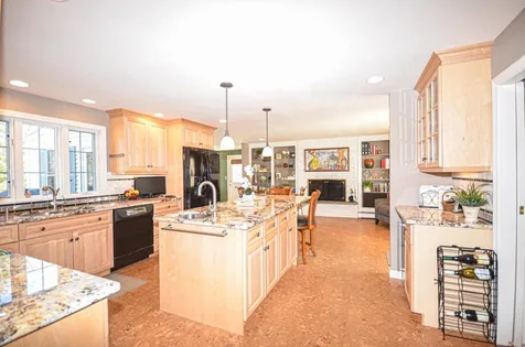 130 Steinmetz Drive Manchester NH 03104