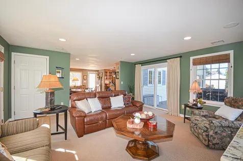 130 Steinmetz Drive Manchester NH 03104