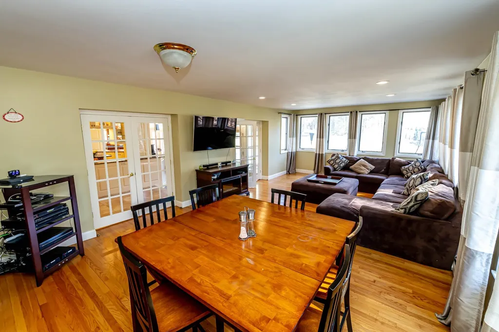 78 Hickory Road Hampstead NH 03841
