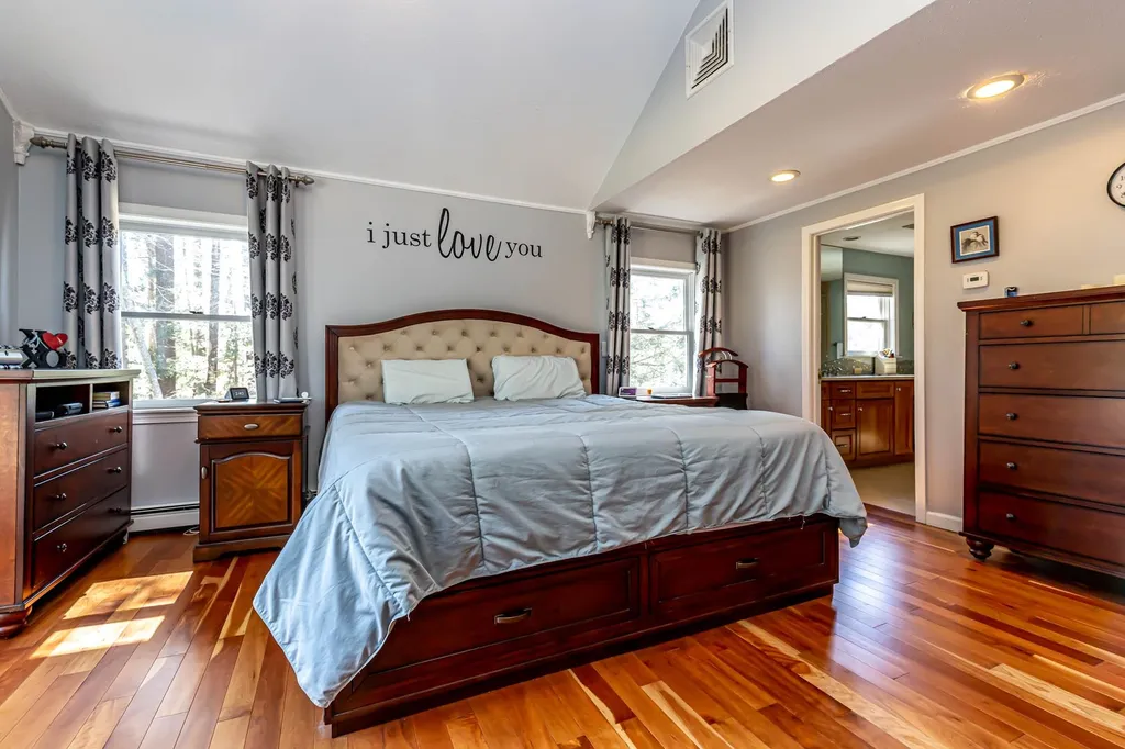 78 Hickory Road Hampstead NH 03841
