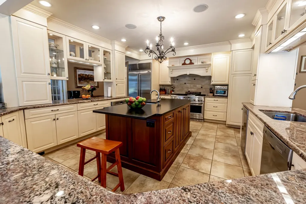 78 Hickory Road Hampstead NH 03841