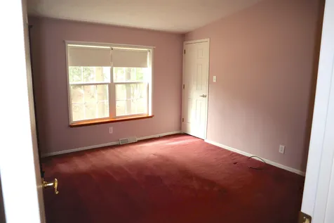 74 Dudley Circle Laconia NH 03246