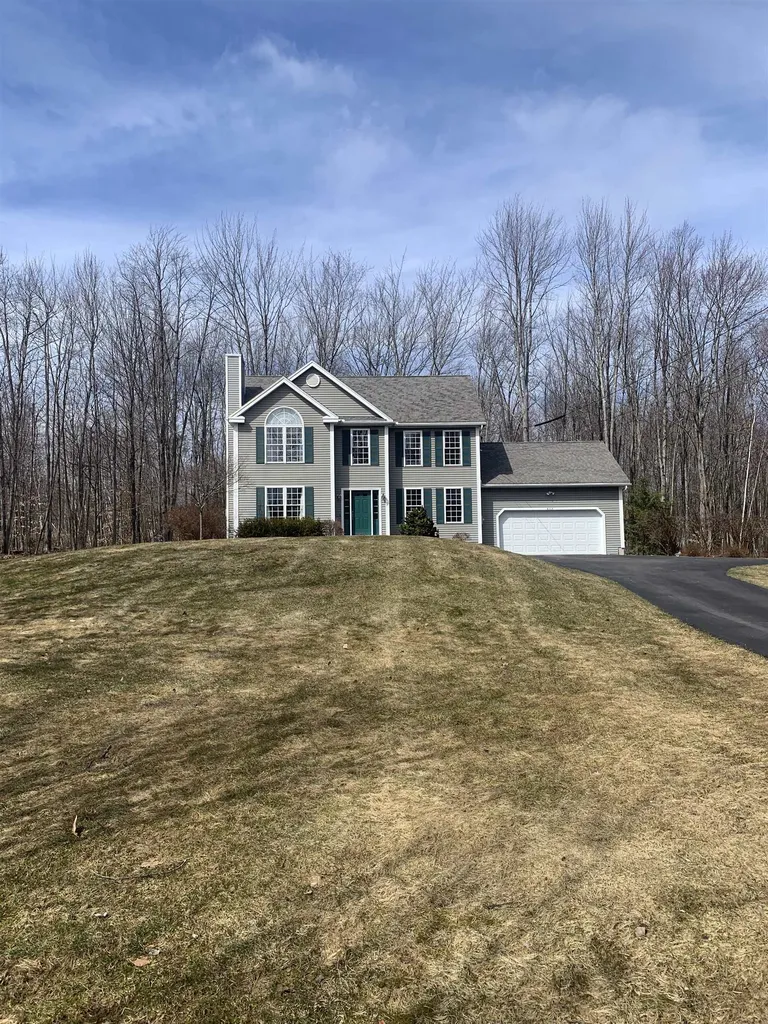 617 Foster Hill Road Henniker NH 03242