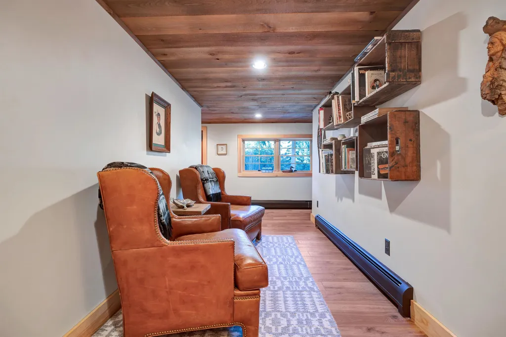 3369 Hartland Hill Road Woodstock VT 05091