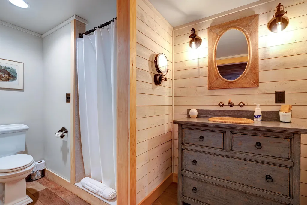 3369 Hartland Hill Road Woodstock VT 05091