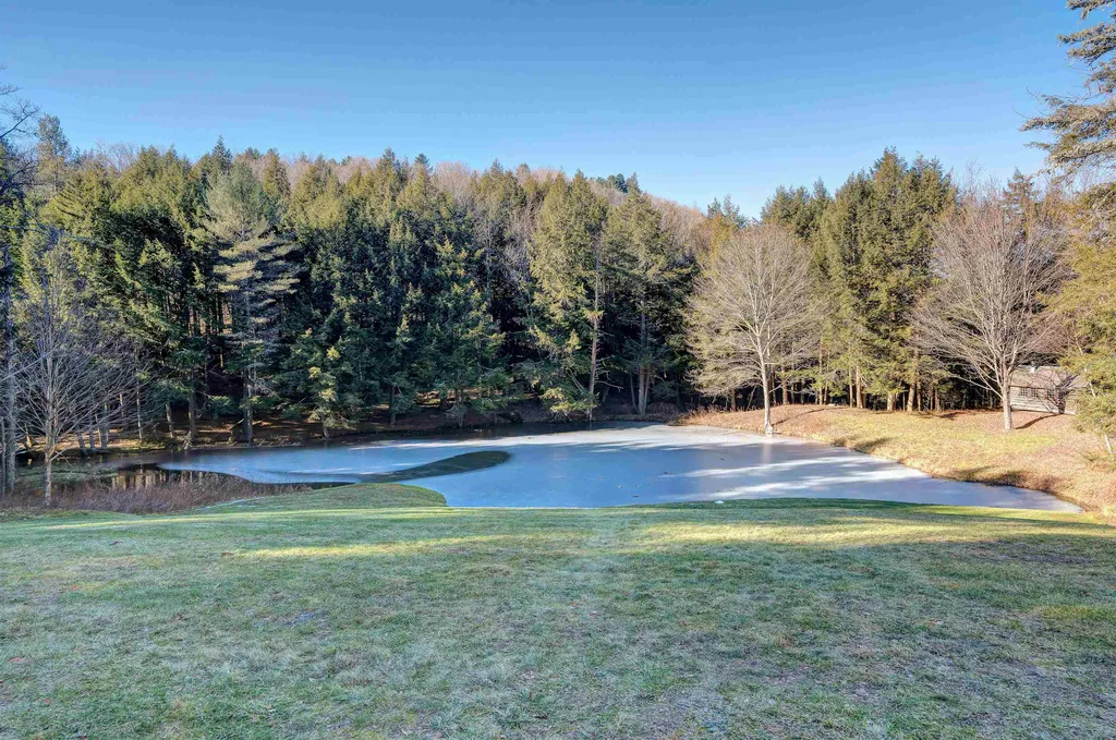 3369 Hartland Hill Road Woodstock VT 05091