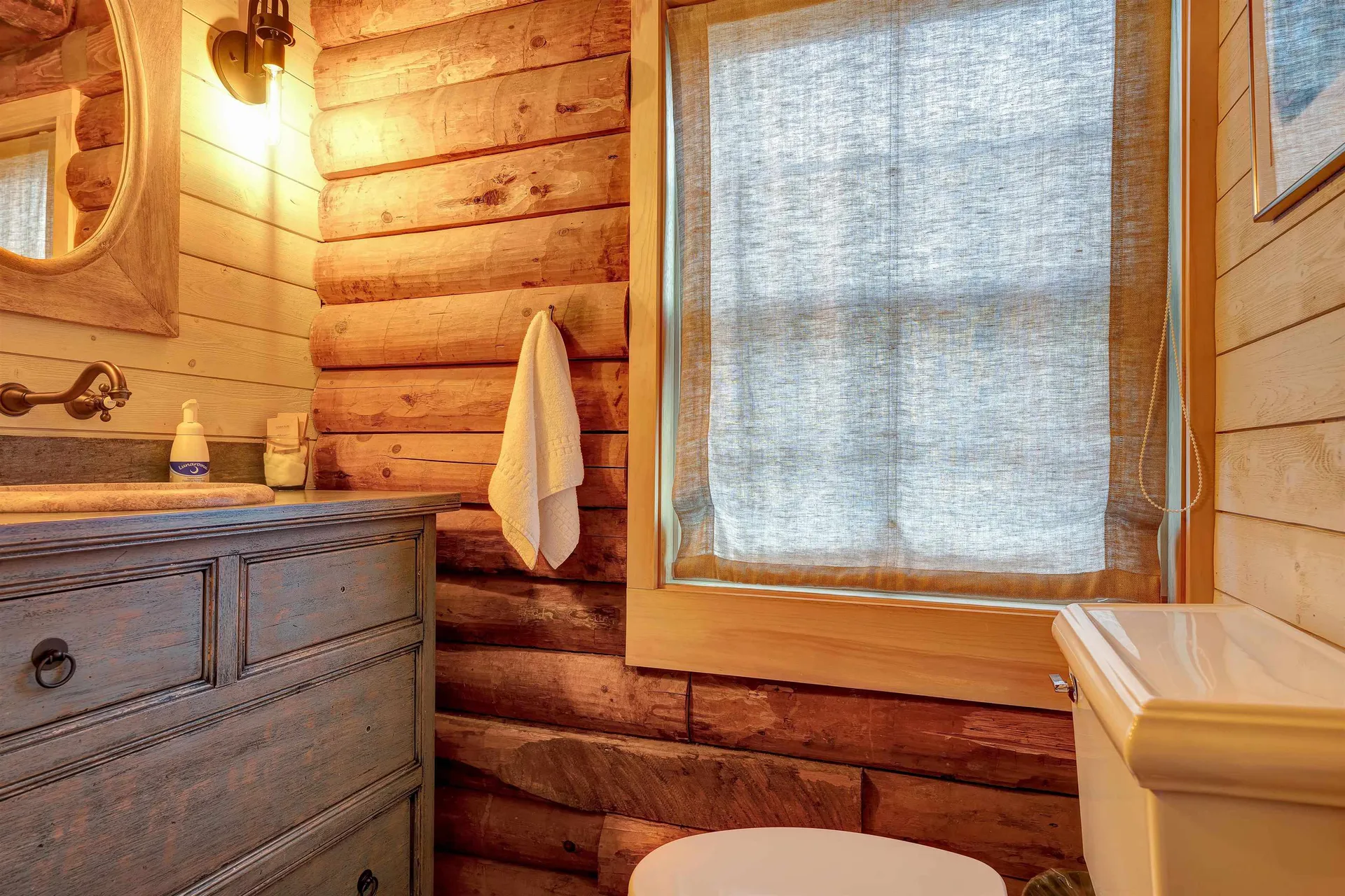 3369 Hartland Hill Road Woodstock VT 05091