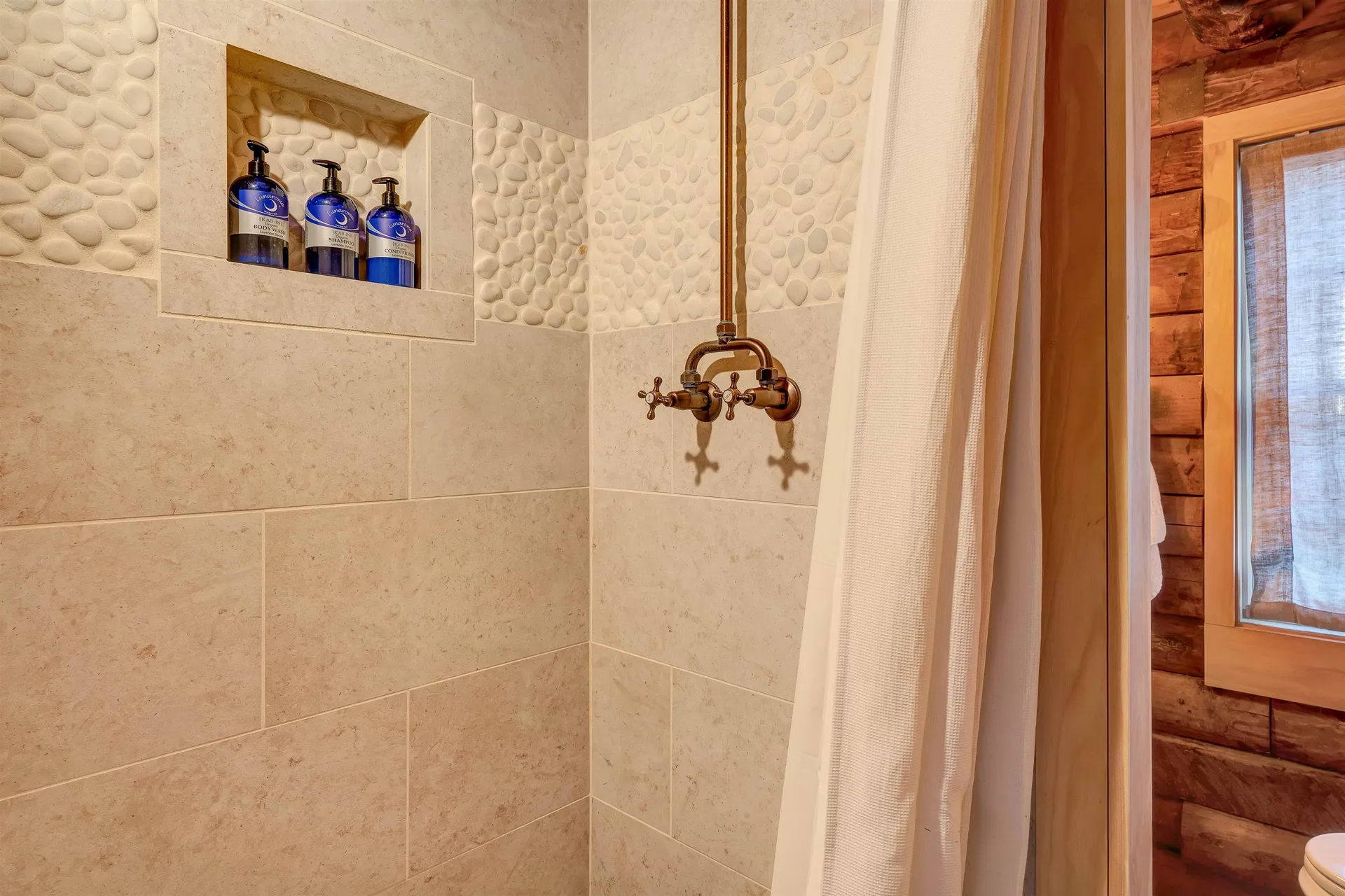 3369 Hartland Hill Road Woodstock VT 05091