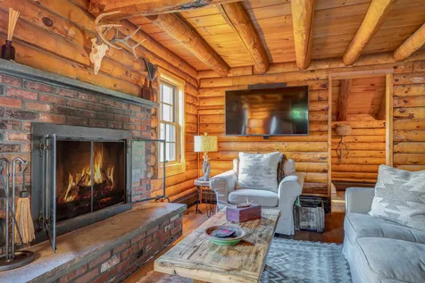 3369 Hartland Hill Road Woodstock VT 05091