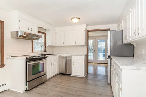 14 Cole Street Salem NH 03079
