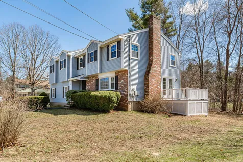 14 Cole Street Salem NH 03079