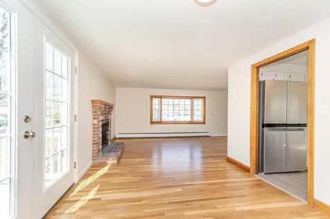 14 Cole Street Salem NH 03079
