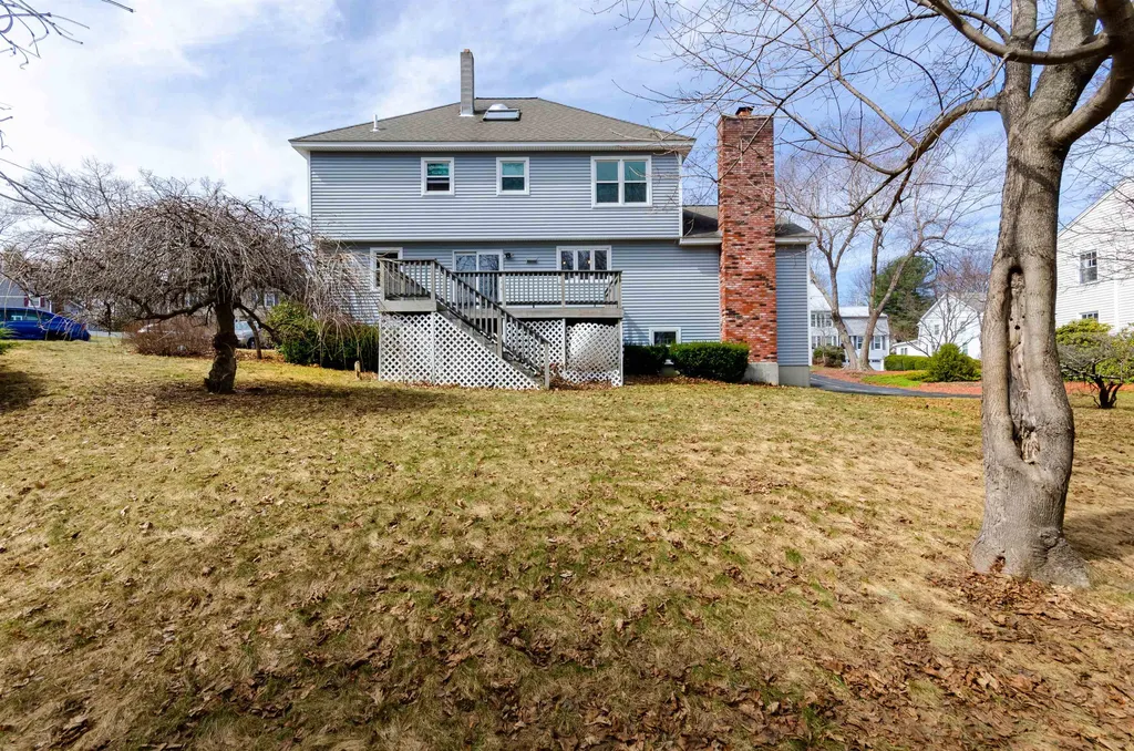 53 Parrish Hill Drive Nashua NH 03063