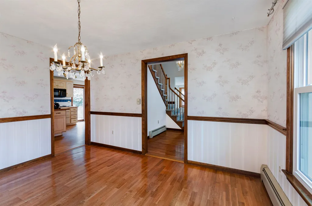 53 Parrish Hill Drive Nashua NH 03063