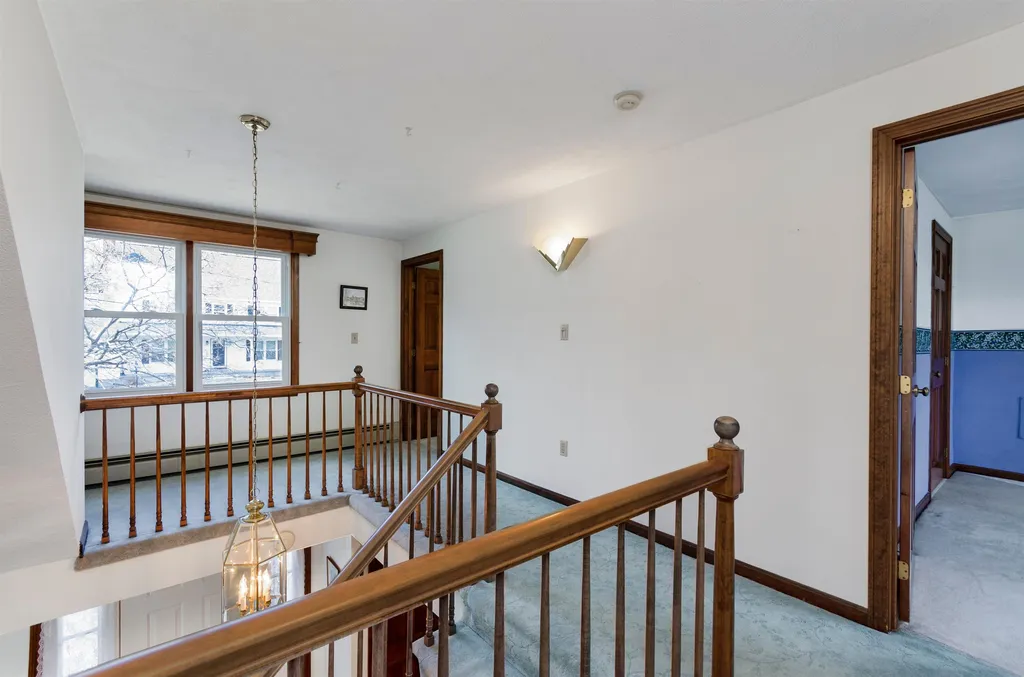 53 Parrish Hill Drive Nashua NH 03063