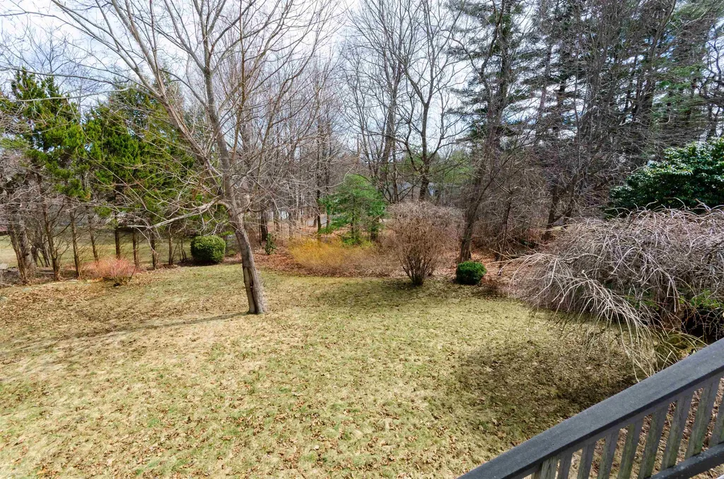 53 Parrish Hill Drive Nashua NH 03063
