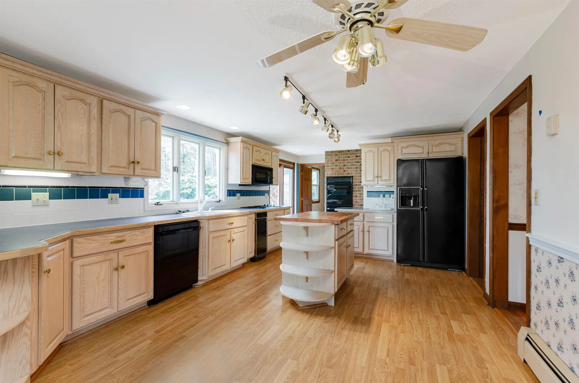 53 Parrish Hill Drive Nashua NH 03063