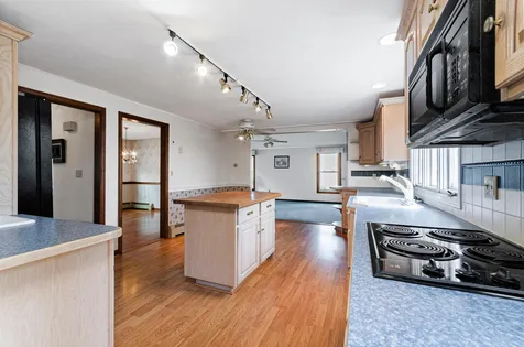 53 Parrish Hill Drive Nashua NH 03063