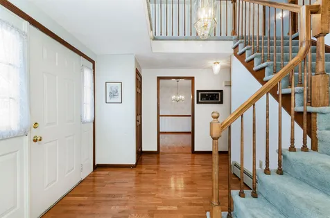 53 Parrish Hill Drive Nashua NH 03063