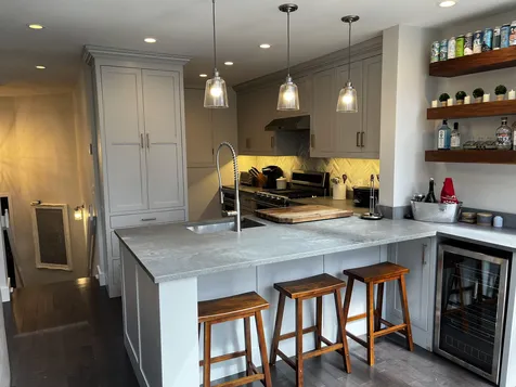 98 Madison Avenue Warren VT 05674