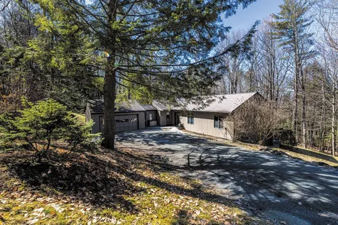 17 Low Road Hanover NH 03755