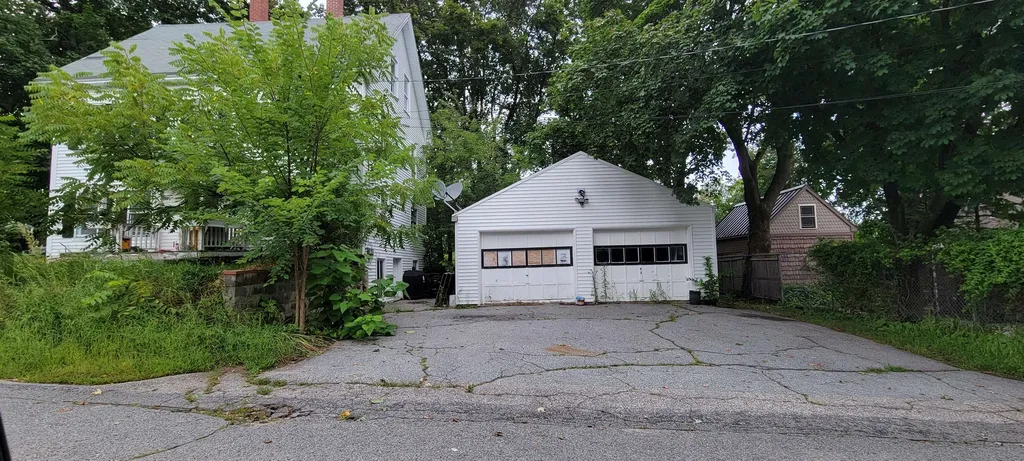 7 Everett Street Derry NH 03038