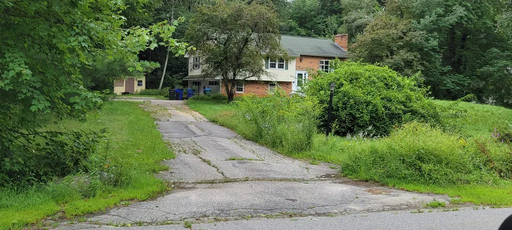 3 Baldwin Road Londonderry NH 03053