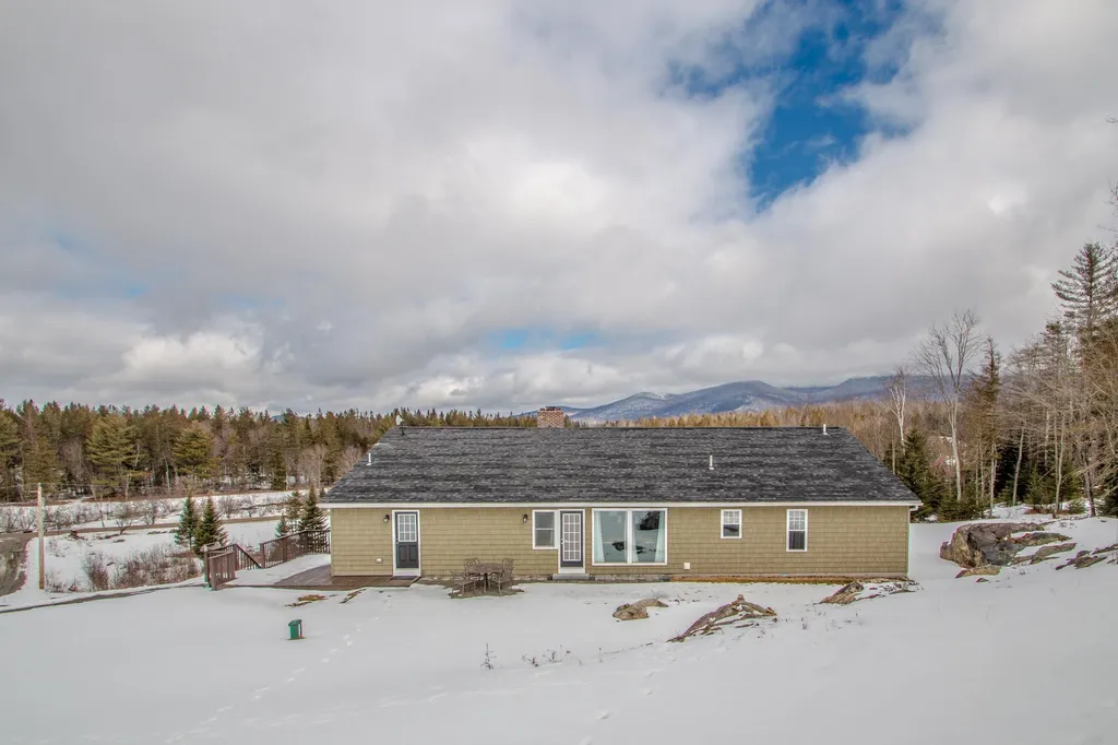 6 Great Rock Road Lancaster NH 03584