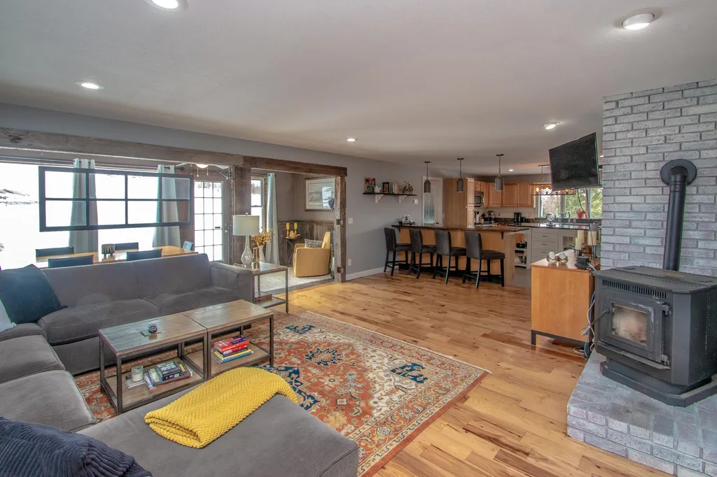 6 Great Rock Road Lancaster NH 03584