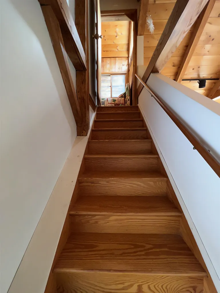938 Morgan Hill Road New London NH 03257