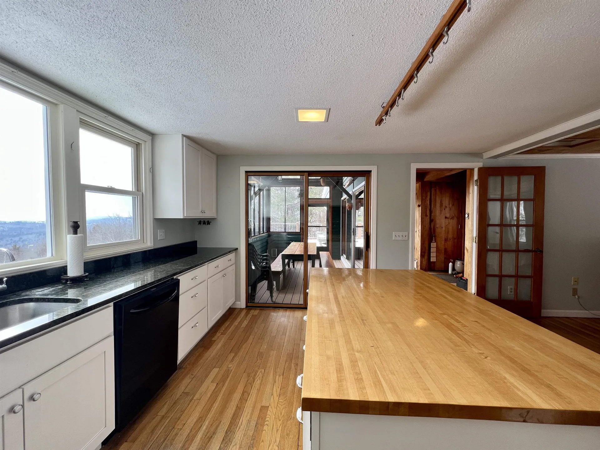 938 Morgan Hill Road New London NH 03257
