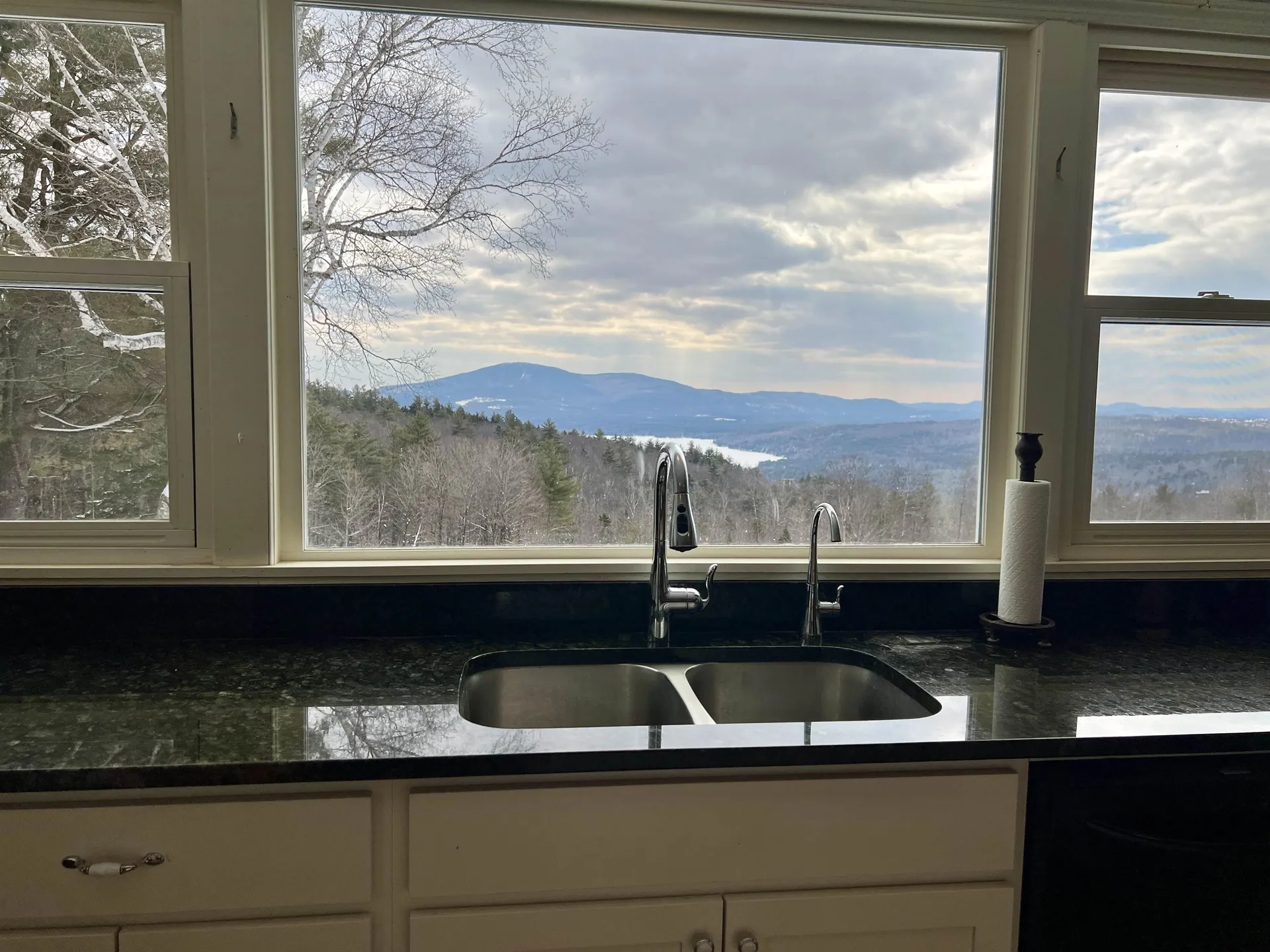 938 Morgan Hill Road New London NH 03257