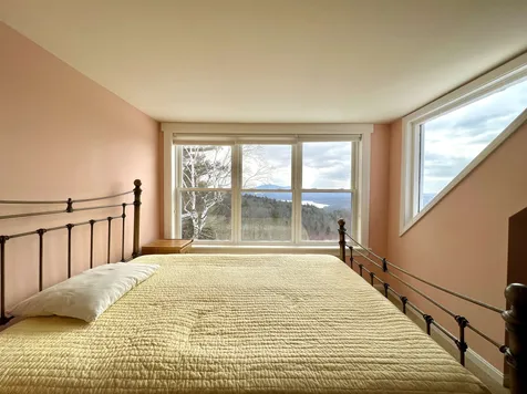 938 Morgan Hill Road New London NH 03257
