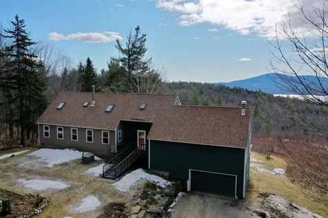 938 Morgan Hill Road New London NH 03257