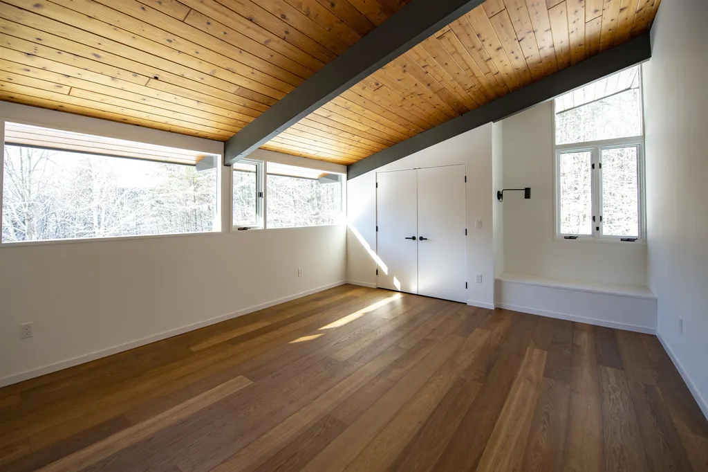 267 Baker Turn Hartford VT 05059