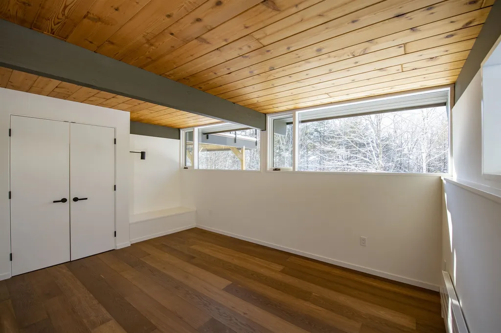 267 Baker Turn Hartford VT 05059