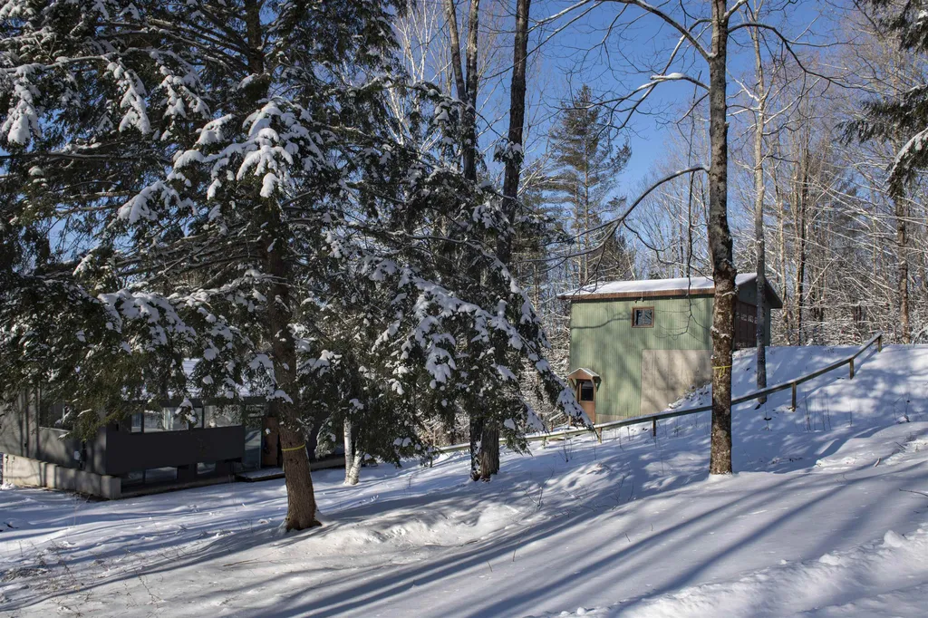 267 Baker Turn Hartford VT 05059