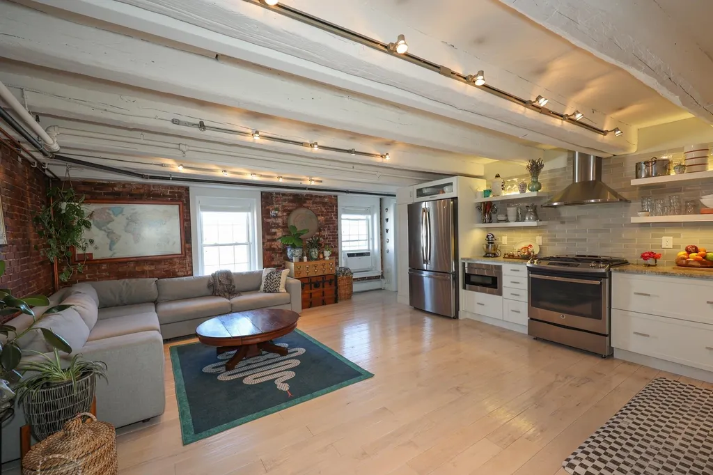 135 Market Street Portsmouth NH 03801