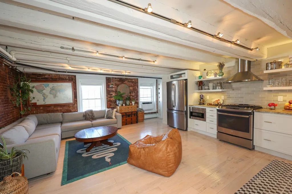 135 Market Street Portsmouth NH 03801
