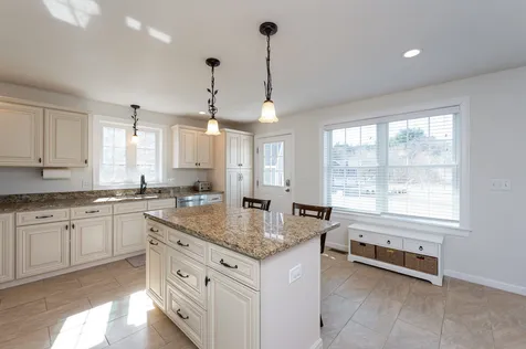 59 Kelly Road Salem NH 03079
