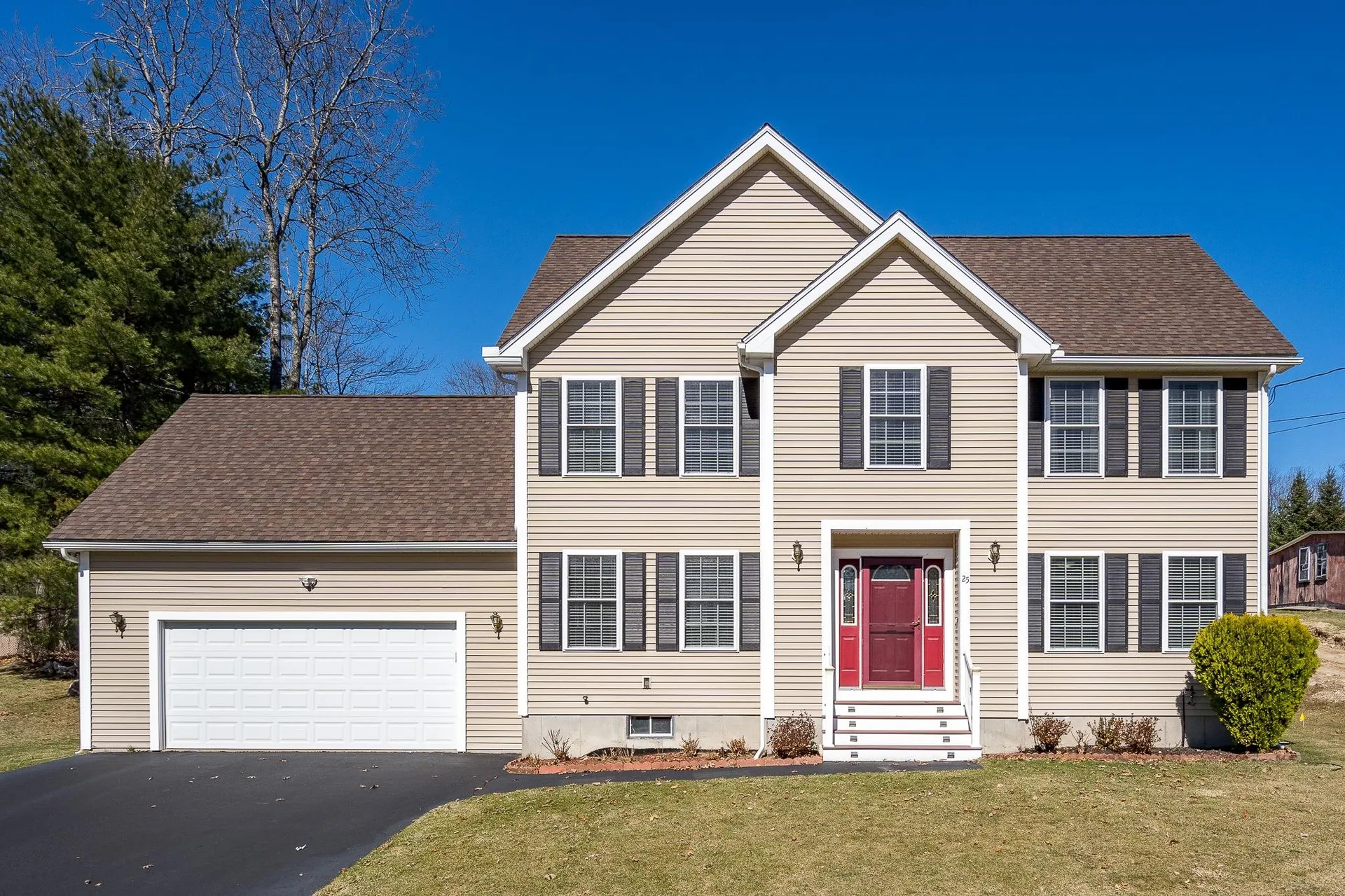 25 Gosselin Road Nashua NH 03062