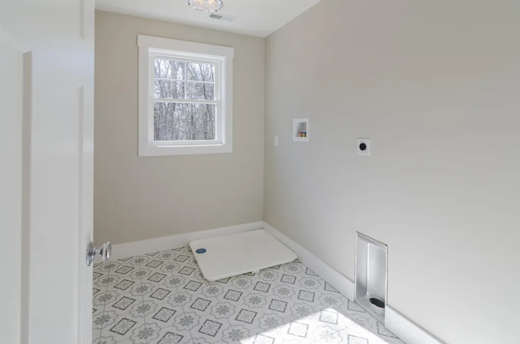 141 Londonderry Road Windham NH 03087