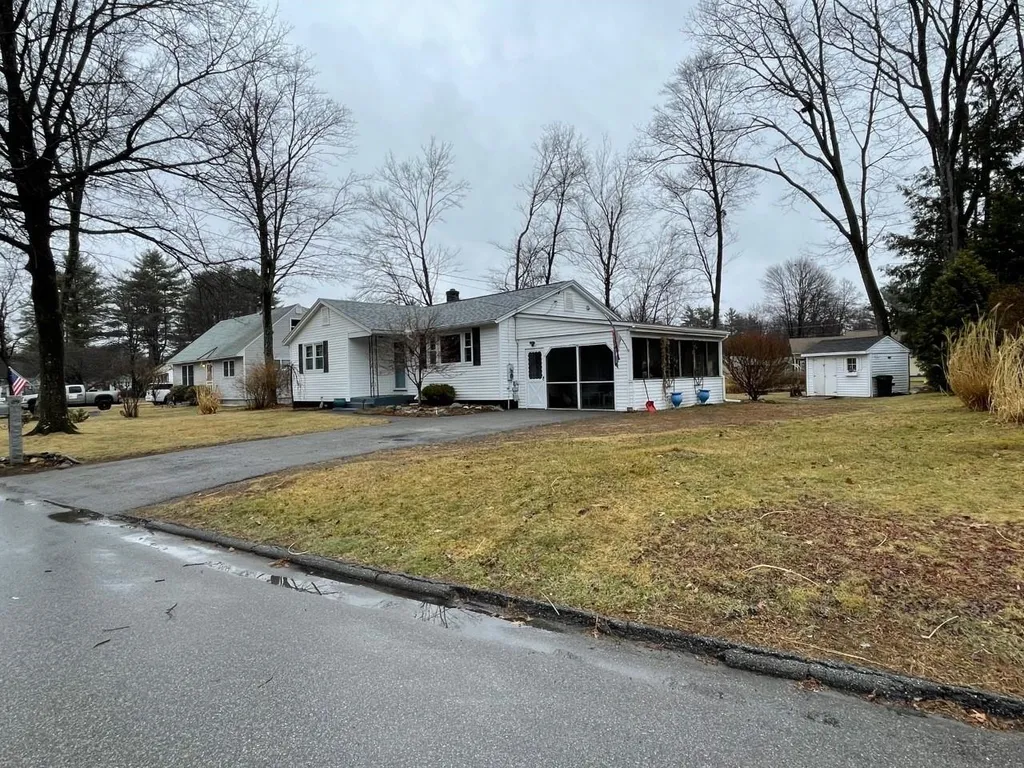29 Colonial Drive Keene NH 03431