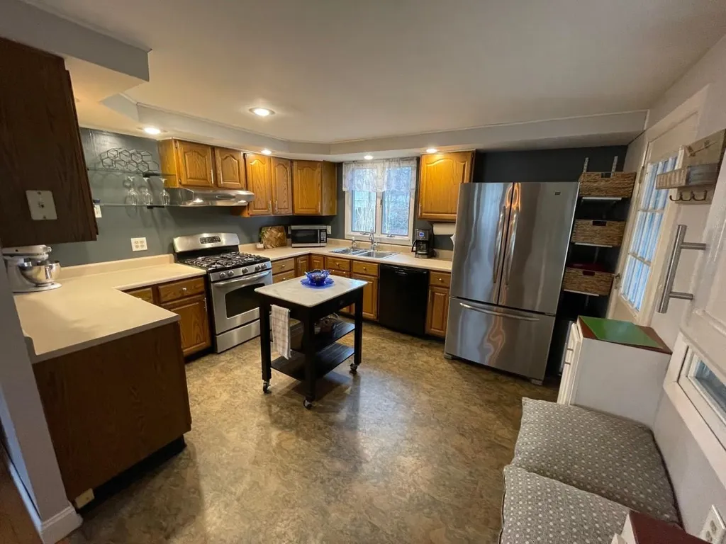 29 Colonial Drive Keene NH 03431