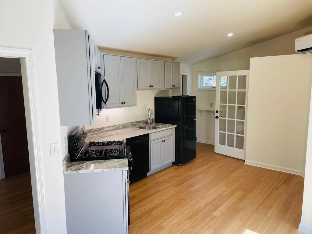 139 Hobart Hill Road Hebron NH 03241