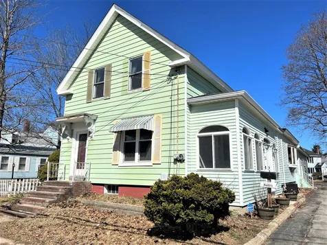 25 Walnut Street Rochester NH 03867