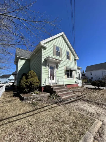 25 Walnut Street Rochester NH 03867
